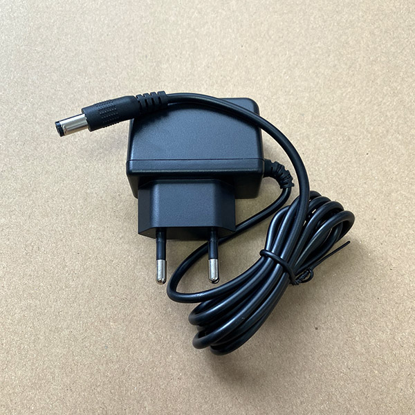 Nguồn 5V-2A chân to